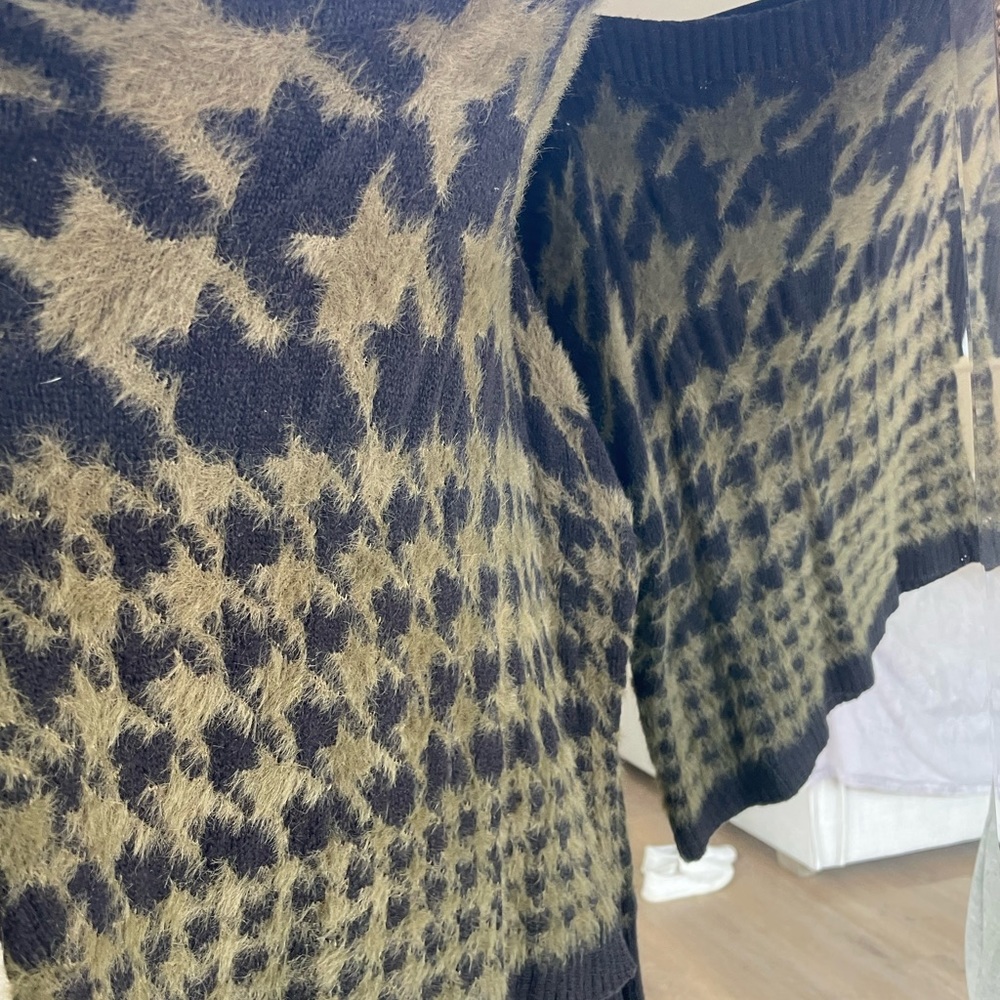 Express Off the Shoulder Soft Sweater Olive and Black - Picture 4 of 6